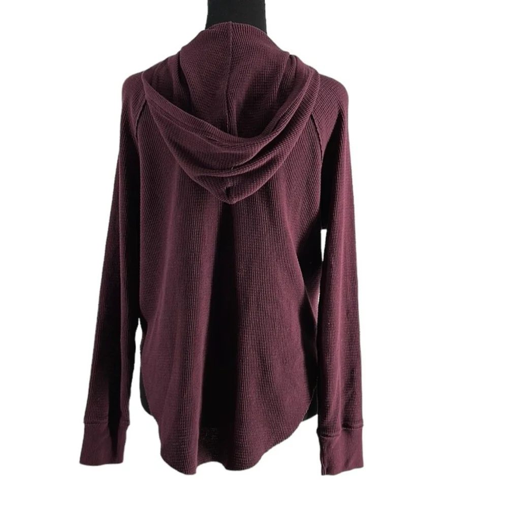 Aritzia tna waffle hoodie long sleeve light weight lounge wear casual maroon xs - Picture 2 of 8